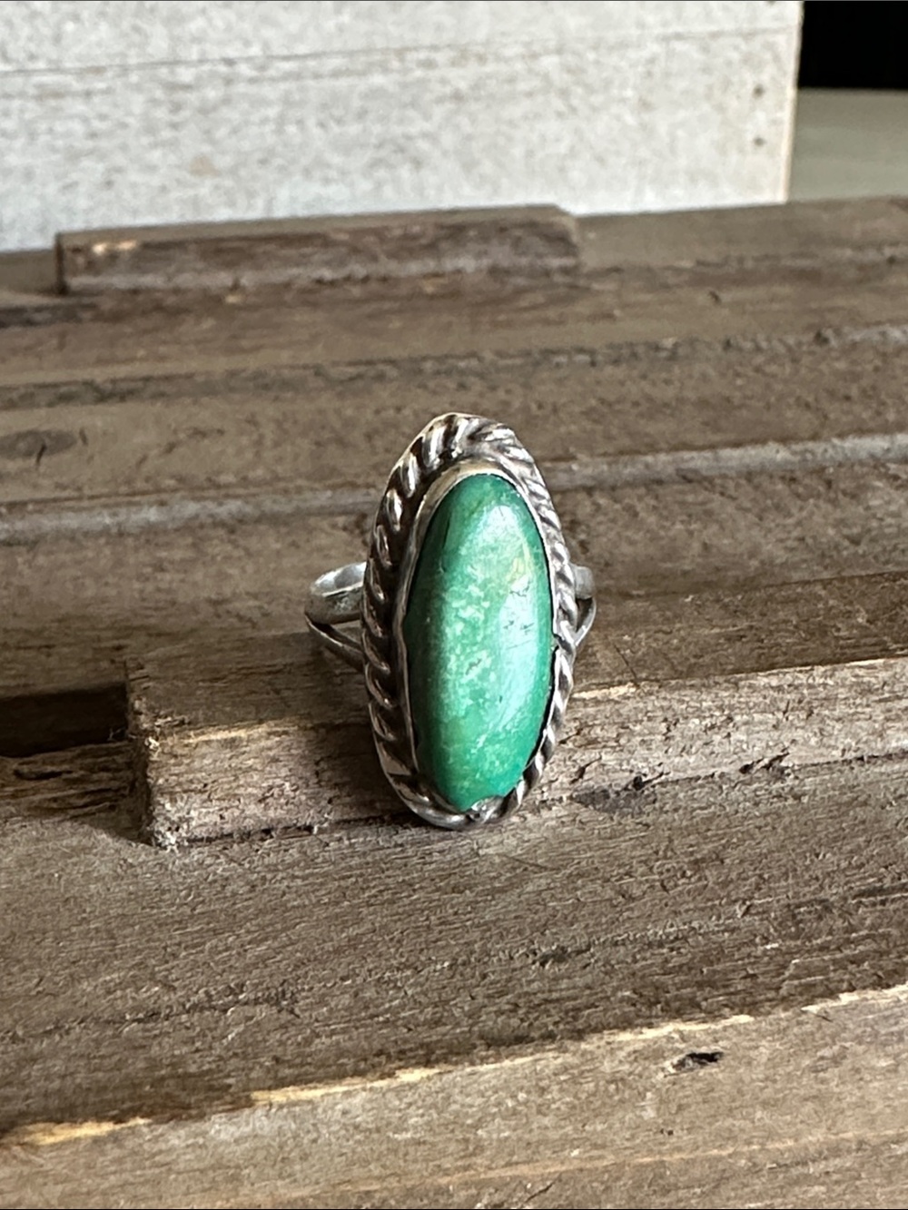 Navajo Native American great shape sea green turquoise gemstone silver 925 ring